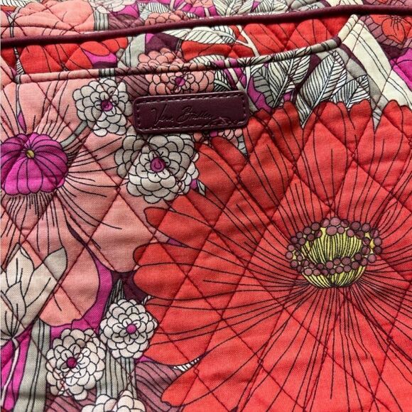 Vera Bradley Red and Orange Floral shoulder bag - Picture 2 of 6